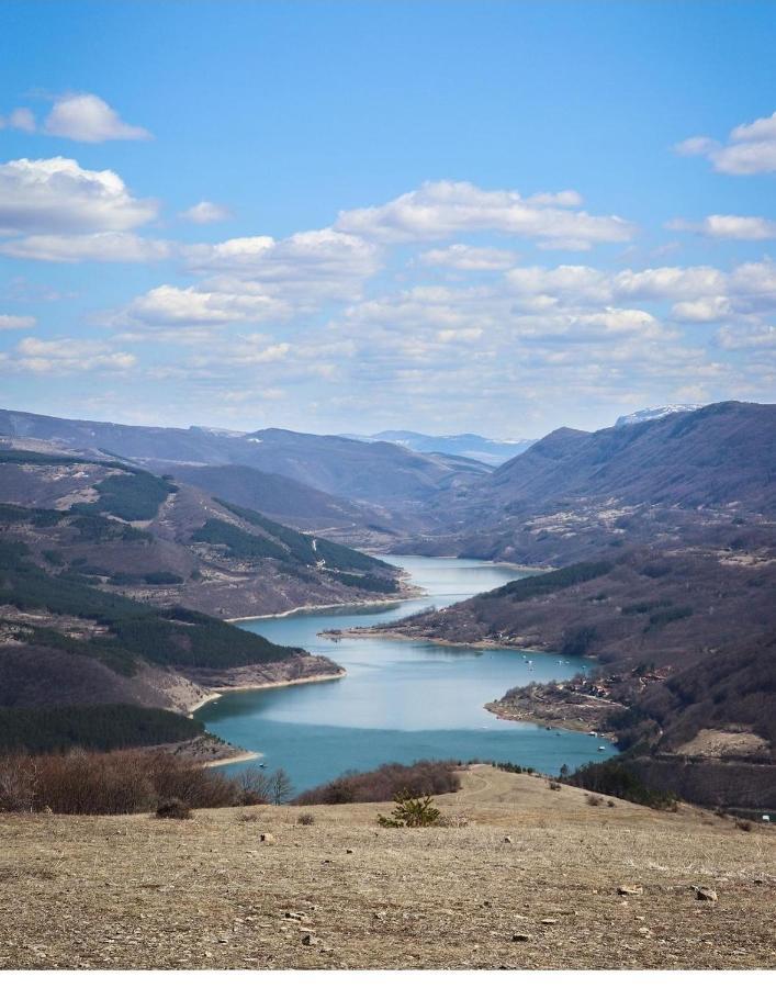 Vila Zapis - Zavojsko Jezero Pirot Esterno foto