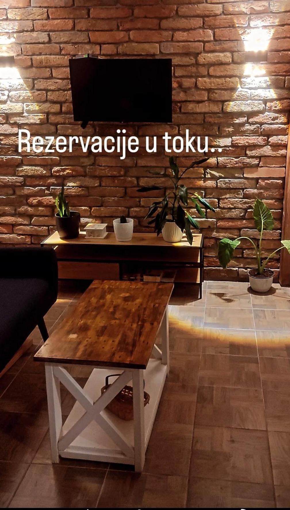 Vila Zapis - Zavojsko Jezero Pirot Esterno foto
